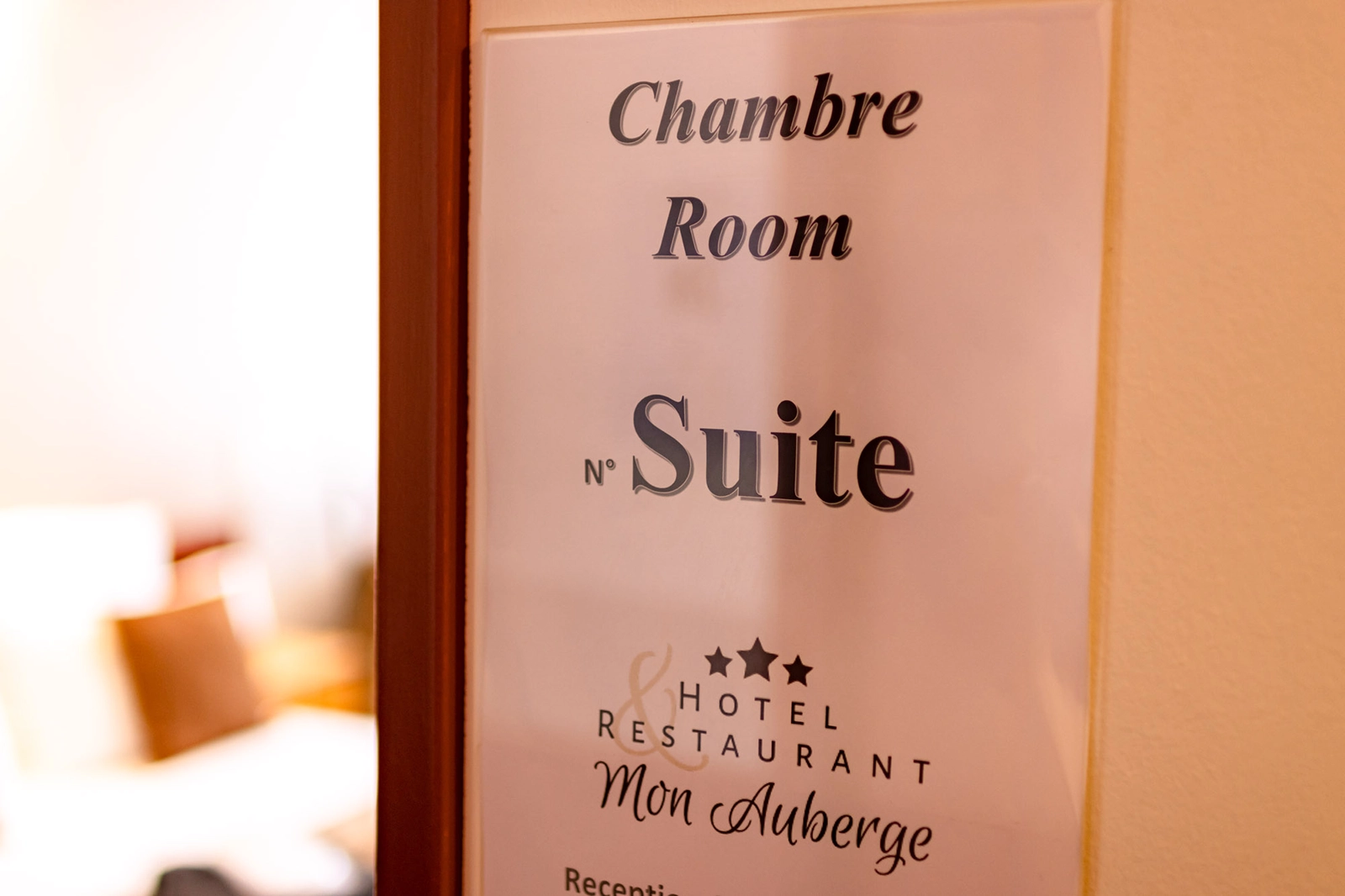 Pancarte de la suite de l'hôtel